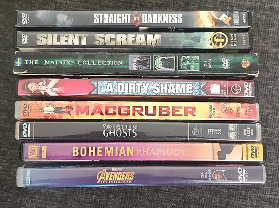 DVD-elokuvapaketti ja Babylon 5 -kaudet 1-3 ja 5 Babylon 5 elokuvaa