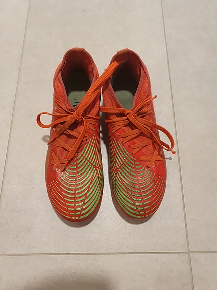 Nappikset koko 40 2/3 Adidas Predator Edge
