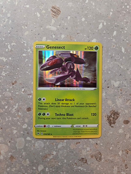 Genesect (holo) - Pokemon, Vivid Voltage