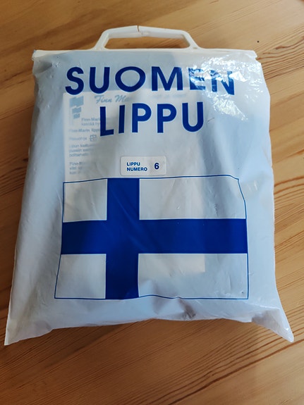 Suomen lippu koko 6