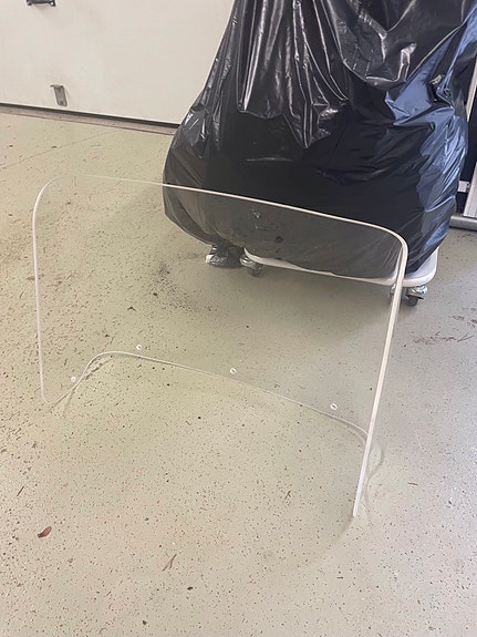 Läpinäkyvä pleksisuojalevy Buster xrs veneeseen