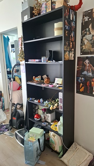 IKEA Billy-hylly (musta)