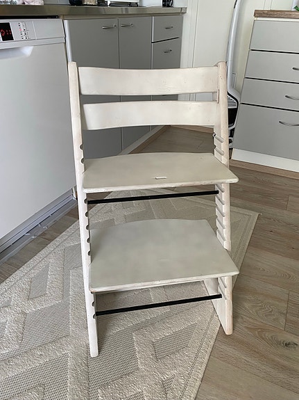 Stokke Tripp Trapp syöttötuoli valkoinen