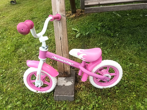 Lähes uusi milly malli potkupyörä