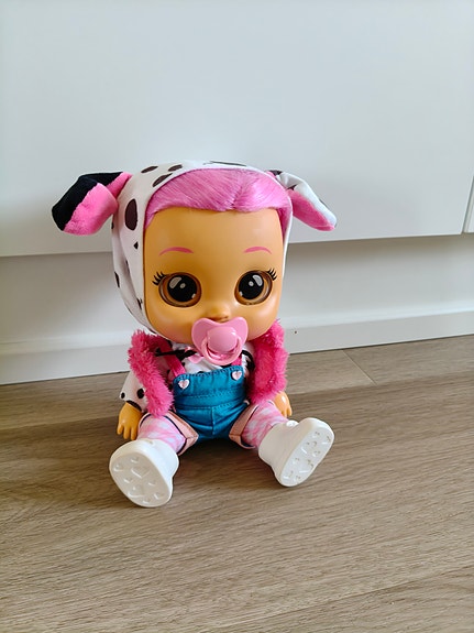 Cry baby nukke ja vaatteet