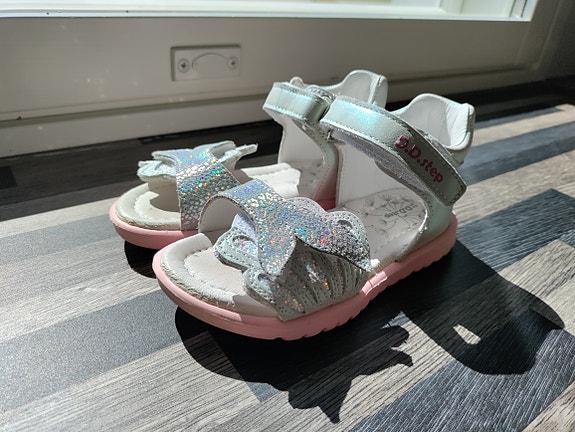 D.D. Step juhlakengät koko 25