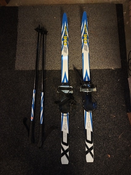 Lasten sukset ja sauvat CLR sports
