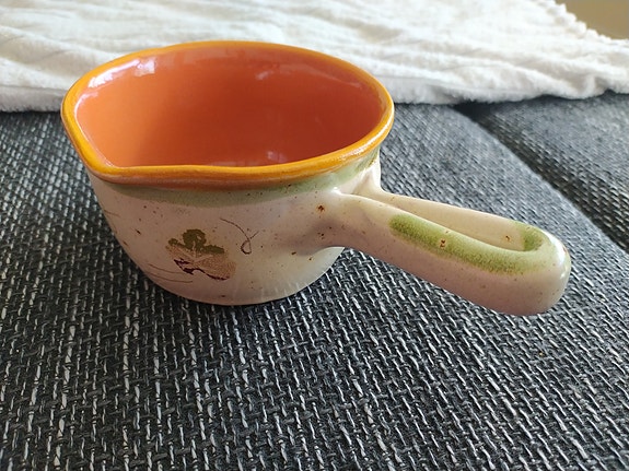 Keraaminen kaatokulho / pieni kattila