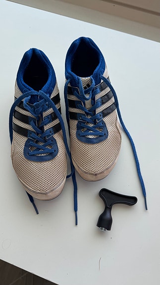 Adidas naisten piikkarit