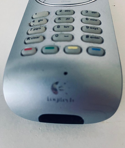 Logitech Harmony 525 yleiskaukosäädin