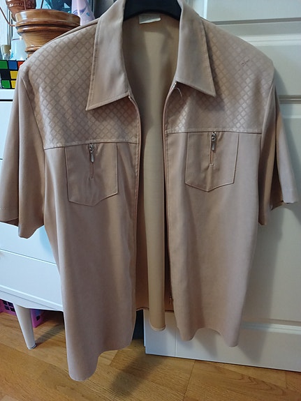 Paita vetoketjulla koko L/XL