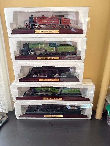 Pienoismalli höyryveturi-mallit Flying Scotsman,Green Arrow, BR 96,OBB 214,LBSC