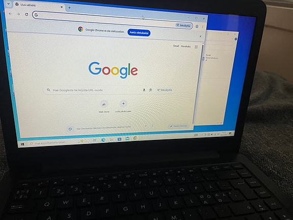 Asus R417Y läppäri