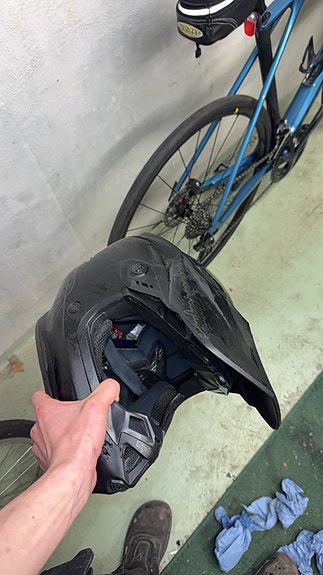 Troy Lee Designs crossikypärä