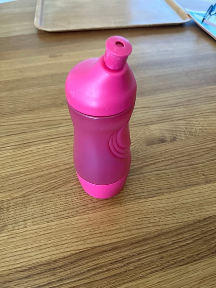 Tupperware juomapullo pinkki