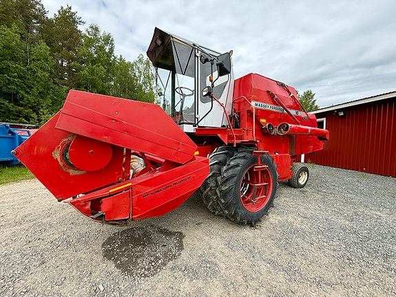 Massey-Ferguson 16 Leikkuupuimuri