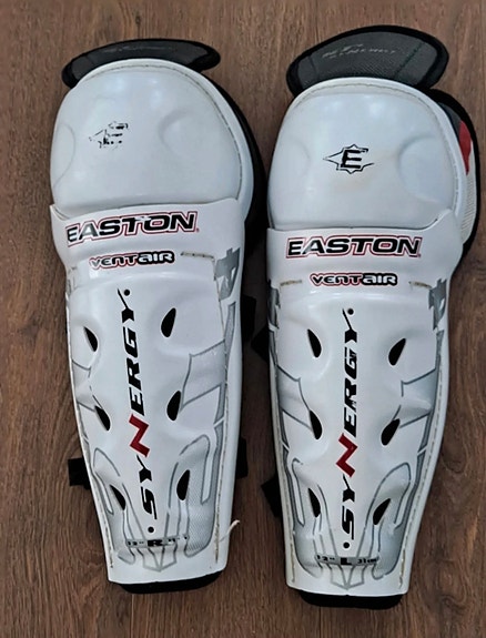 Easton Synergy jääkiekko polvisuojat koko 12"