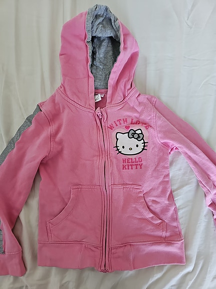 Hello Kitty huppari koko 128cm