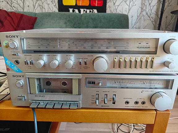 Sony kasettidekki ja viritinvahvistin