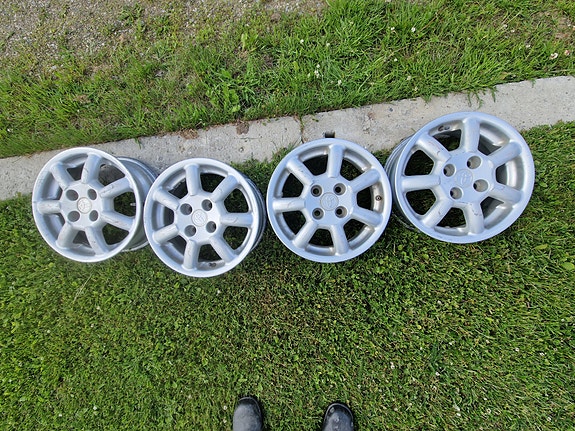 Toyta Corollan alumiinivanteet 4 kpl