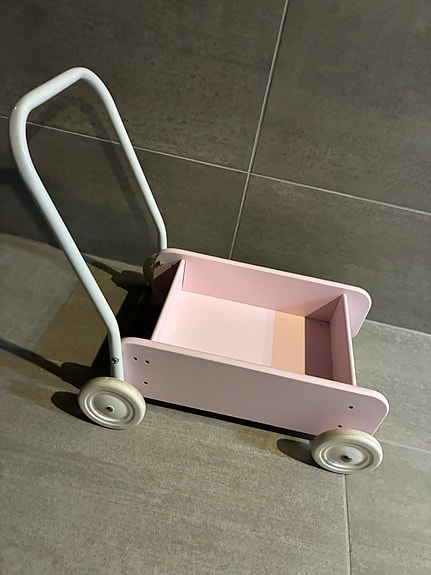 Taaperokärry /kävelyvaunu Brio pinkki