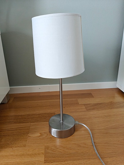 Massive pöytävalaisin