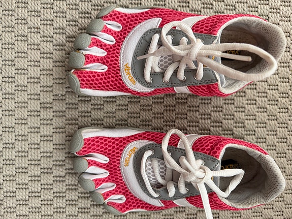 Vibram Fivefingers paljasjalkakengät koko 32