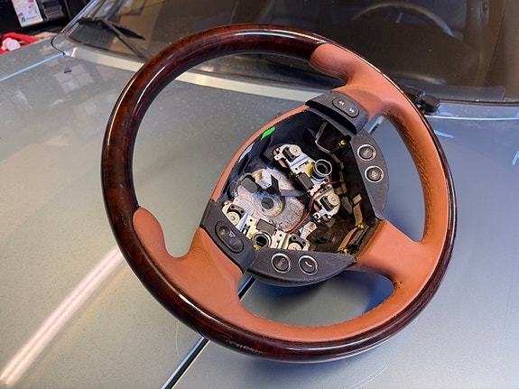 Maserati Quattroportte/GranTurismo 2004-2012 ohjauspyörä