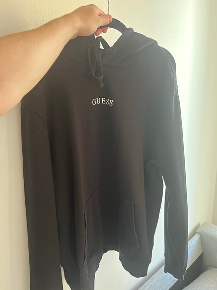 Guess huppari