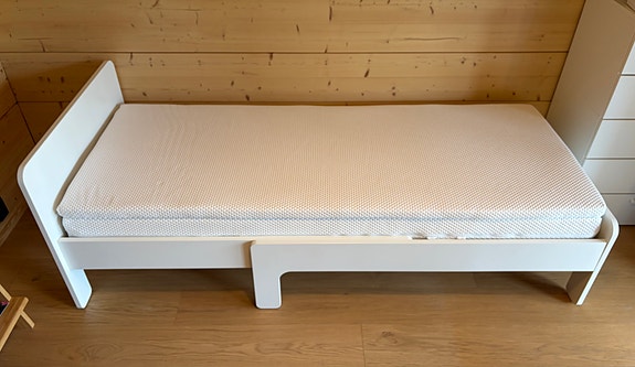 Patja (IKEA Åbygda) + sijauspatja (IKEA Nordberget)