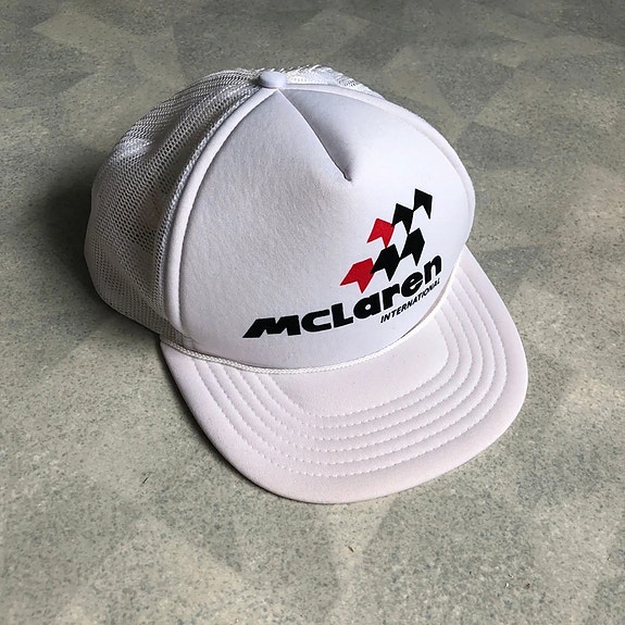 Vintage F1 McLaren lippis