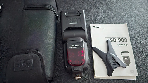 Nikon Speedlight SB-900 salama