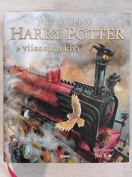 Harry Potter ja viisasten kivi kirja (1. painos 2015)
