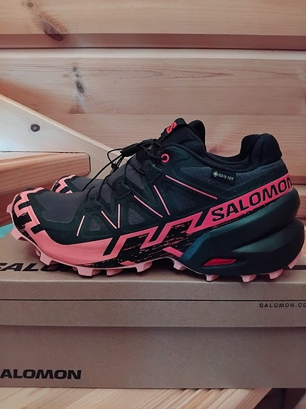 Salomon Speedcross 5 GTX W juoksukengät koko 39 musta/koralli