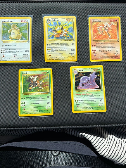 Vanhoja pokemon kortteja