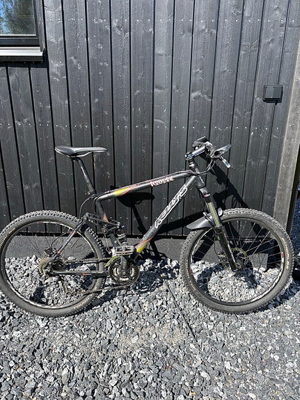 Kelly’s Wandal 26” täysjousto maastopyörä