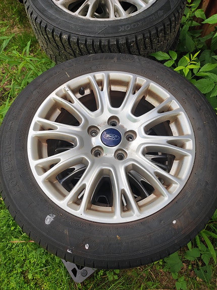 Ford Focus alumiinivanteet