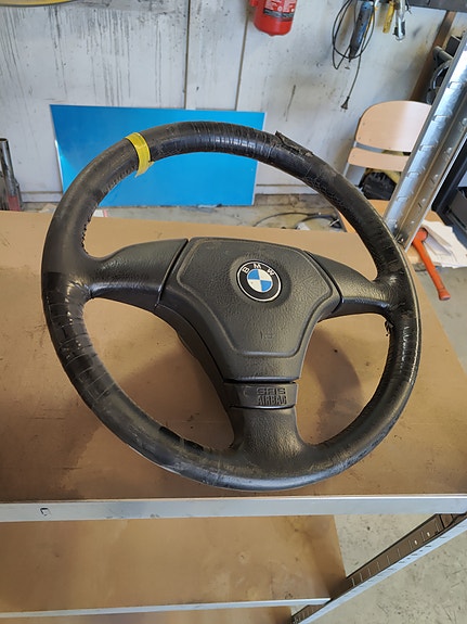 BMW e36 salmiakki ratti