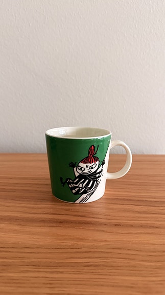 Pikku Myy Liukumäessä -muki