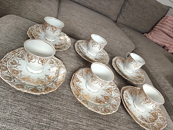Vintage Bareuther Waldsassen Bavaria -astiasto