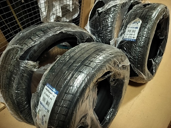 Kesärenkaat 205/50 R17 uudet