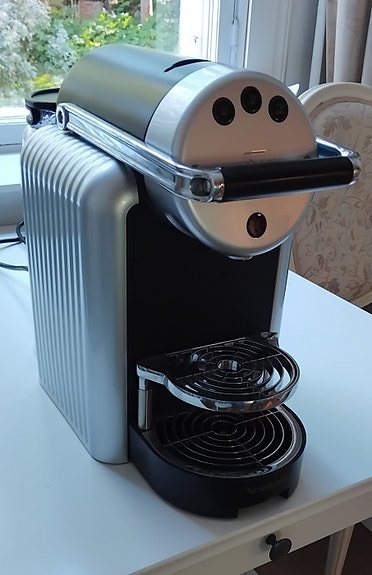 Nespresso Zenius -kahvikone