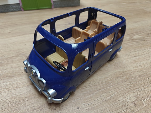 Sylvanian Families sininen minibussi leluauto