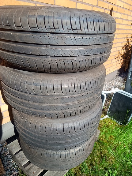 Barzetta America 5x5" jaolla 8x15 ET0 vanteet Nankang 225/60R15 renkain