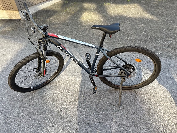 Tunturi Montauk 29” maastopyörä, 8-vaihteinen, hydrauliset levyjarrut