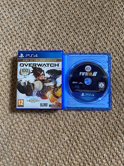 PlayStation 4 Overwatch ja FIFA 18 pelit