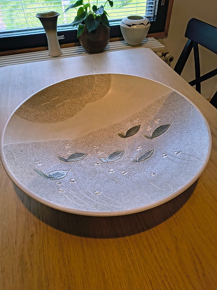 Iso-Pahkala iso keraaminen kulho 50 cm, signeerattu