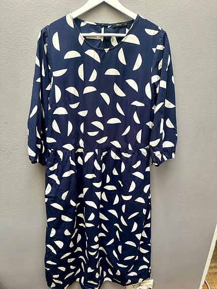 Nanso sini-valkoinen pitkä mekko koko 38 - 100% puuvillaa