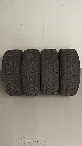 Nokia tyres Hakkapeliitta CR4 kitkarenkaat