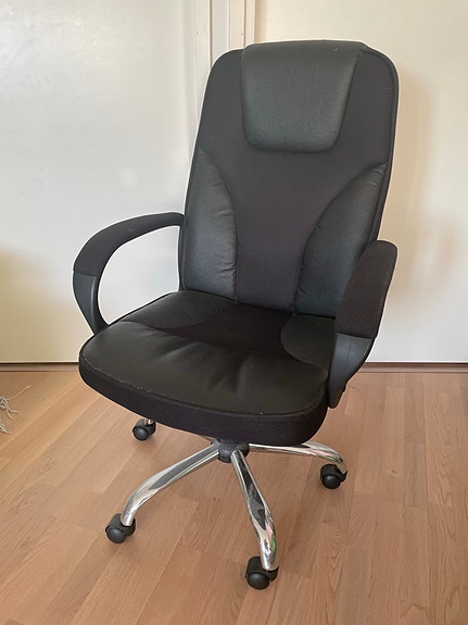 Työtuoli / pelituoli / toimistotuoli